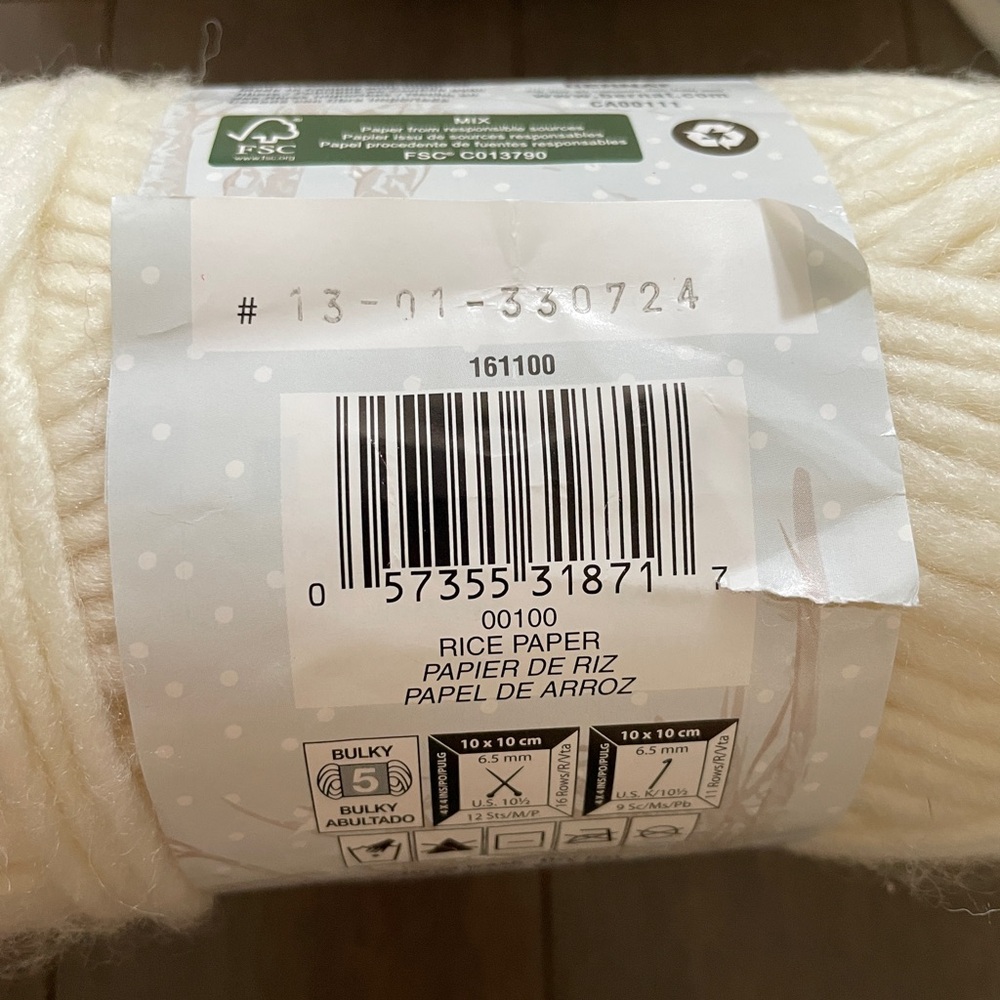 Bernat Roving Yarn Bundle - Picture 4 of 4